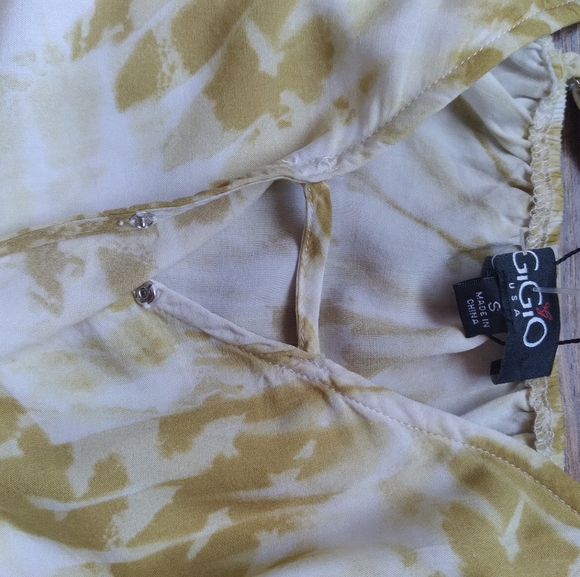 Gigio Tank Top S small Tie Dye Mustard yellow Surplice Boho - Picture 4 of 5